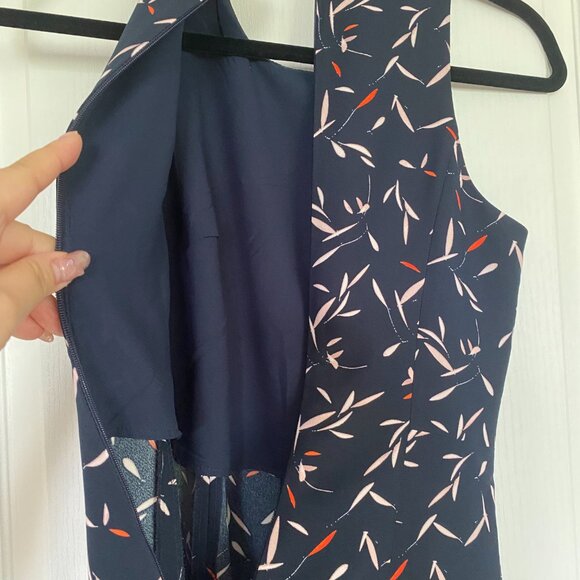 Banana Republic Black Flared Dress with Pink and Red Leaf Pattern Size 0 - Picture 9 of 10